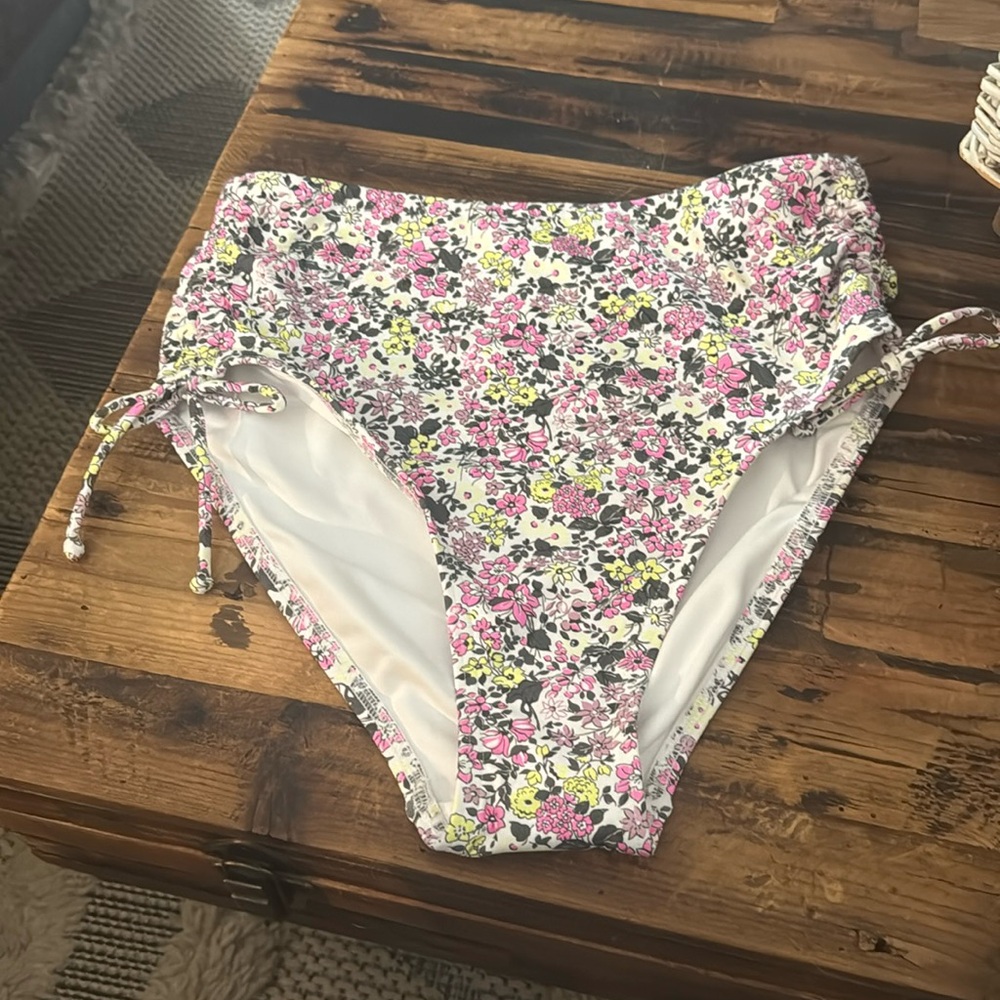 Lands' End Floral High Waist Bikini Bottoms in White, Pink, Yellow, Black NEW